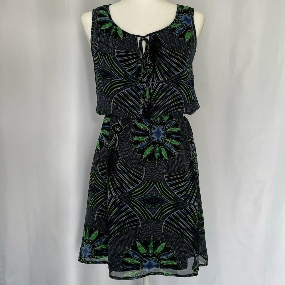 Banana Republic Tank Midi Dress in Black with blue & green floral pattern Size 4